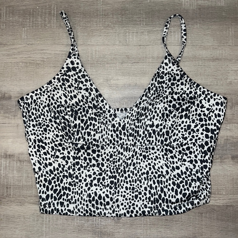 cropped tank top